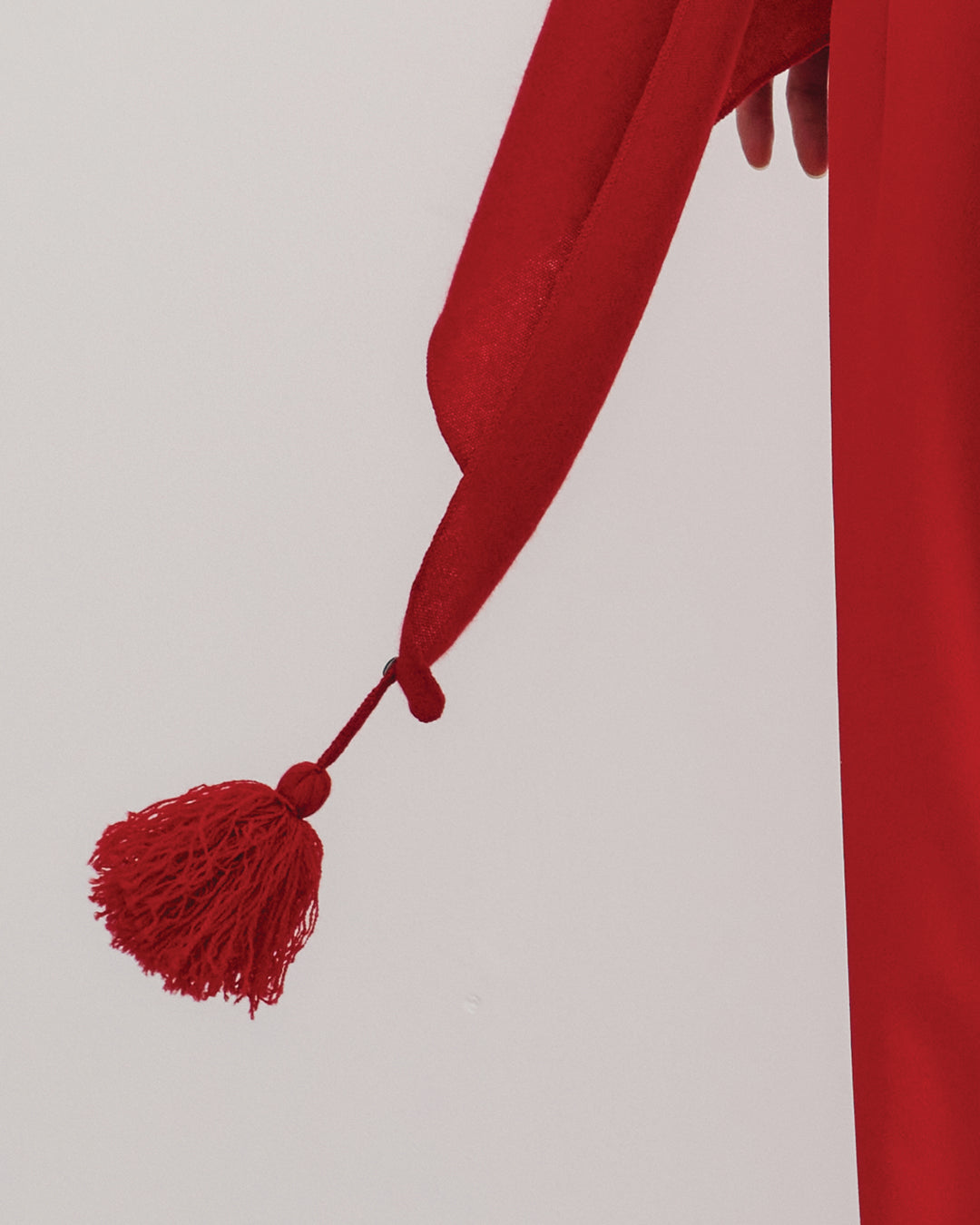OVERSIZED CASHMERE TRIANGLE SHAW - SCARLET RED