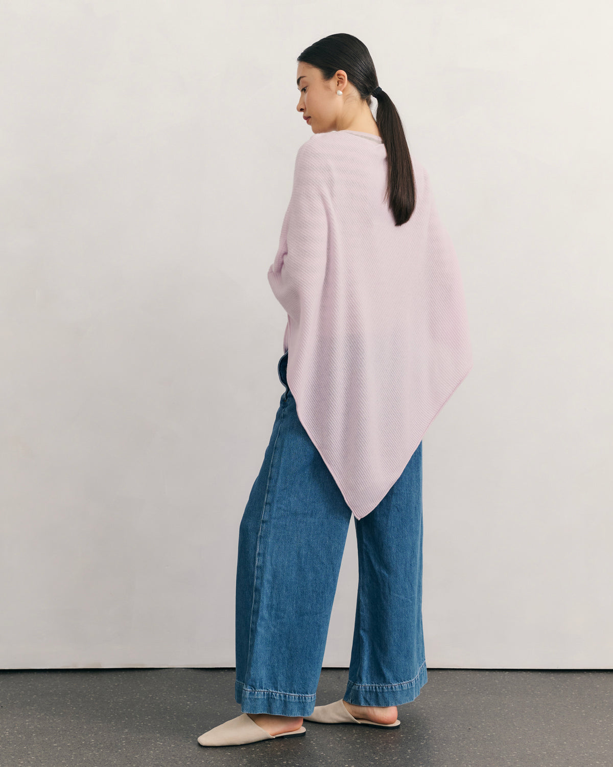 LIKE A BREEZE CASHMERE UTILITY PONCHO - LILAC MIST
