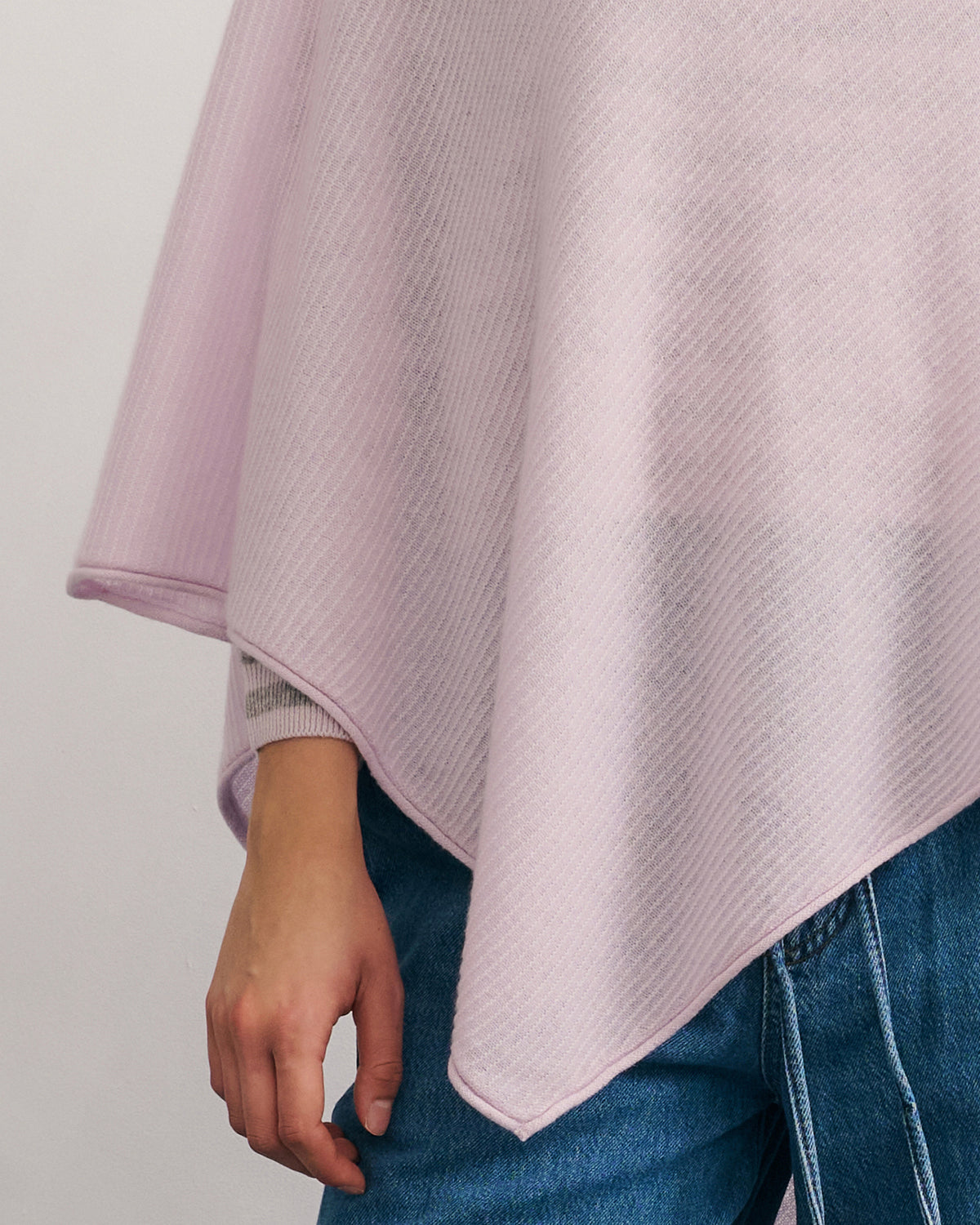 LIKE A BREEZE CASHMERE UTILITY PONCHO - LILAC MIST