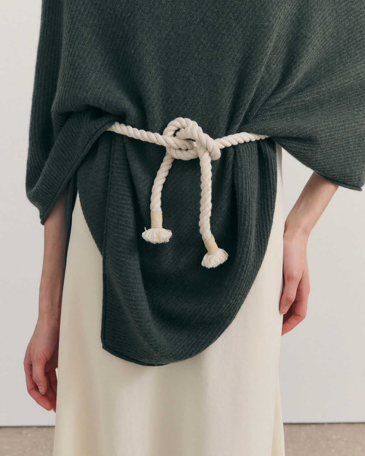 LIKE A BREEZE CASHMERE UTILITY PONCHO - TEA LEAF