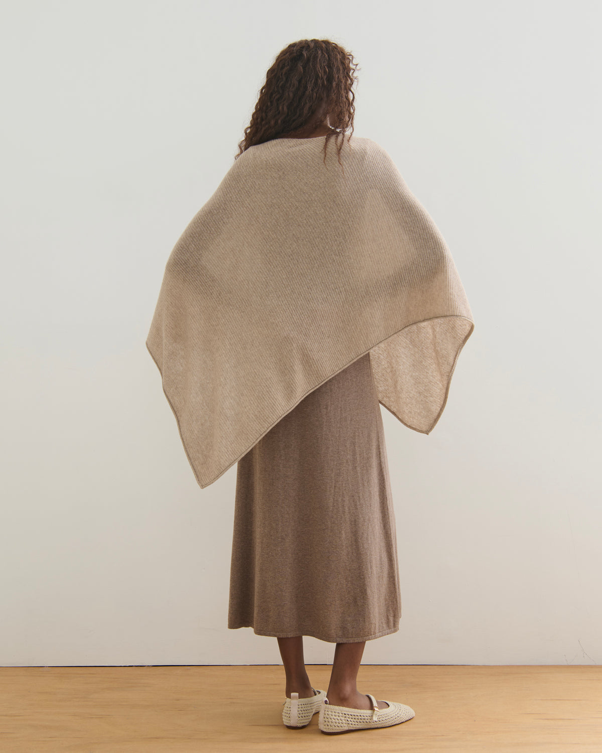 LIKE A BREEZE CASHMERE UTILITY PONCHO - BISQUE