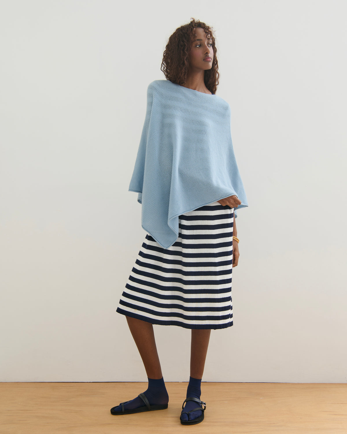 LIKE A BREEZE CASHMERE UTILITY PONCHO - SMOKY BLUE