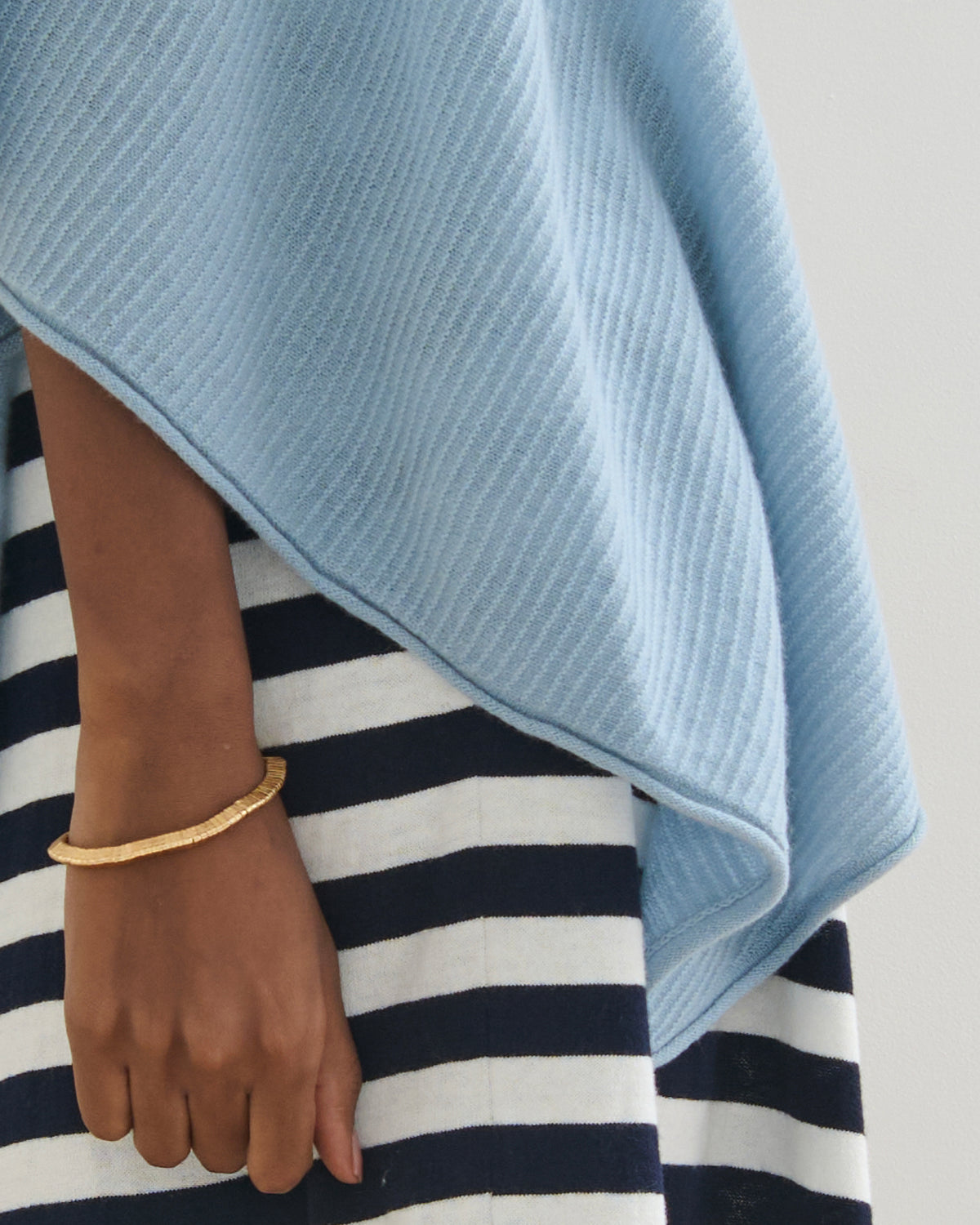 LIKE A BREEZE CASHMERE UTILITY PONCHO - SMOKY BLUE