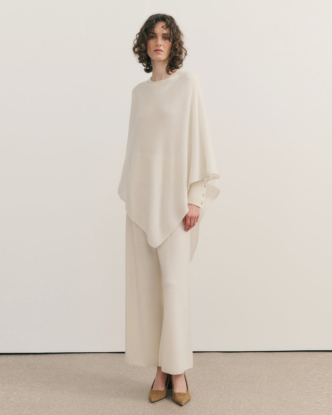 UTOPIA UTILITY PONCHO - CREAM