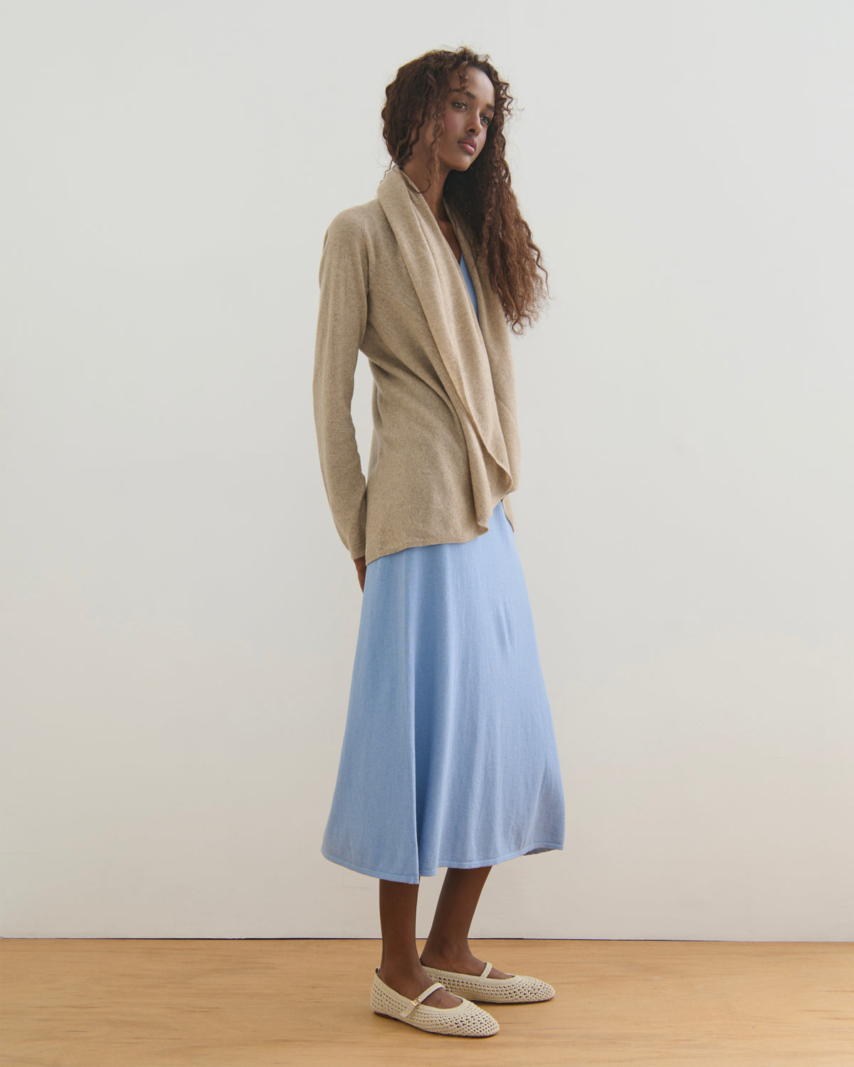 FLOWING COLLAR ULTRA LIGHT CASHMERE CARDIGAN - WHEAT