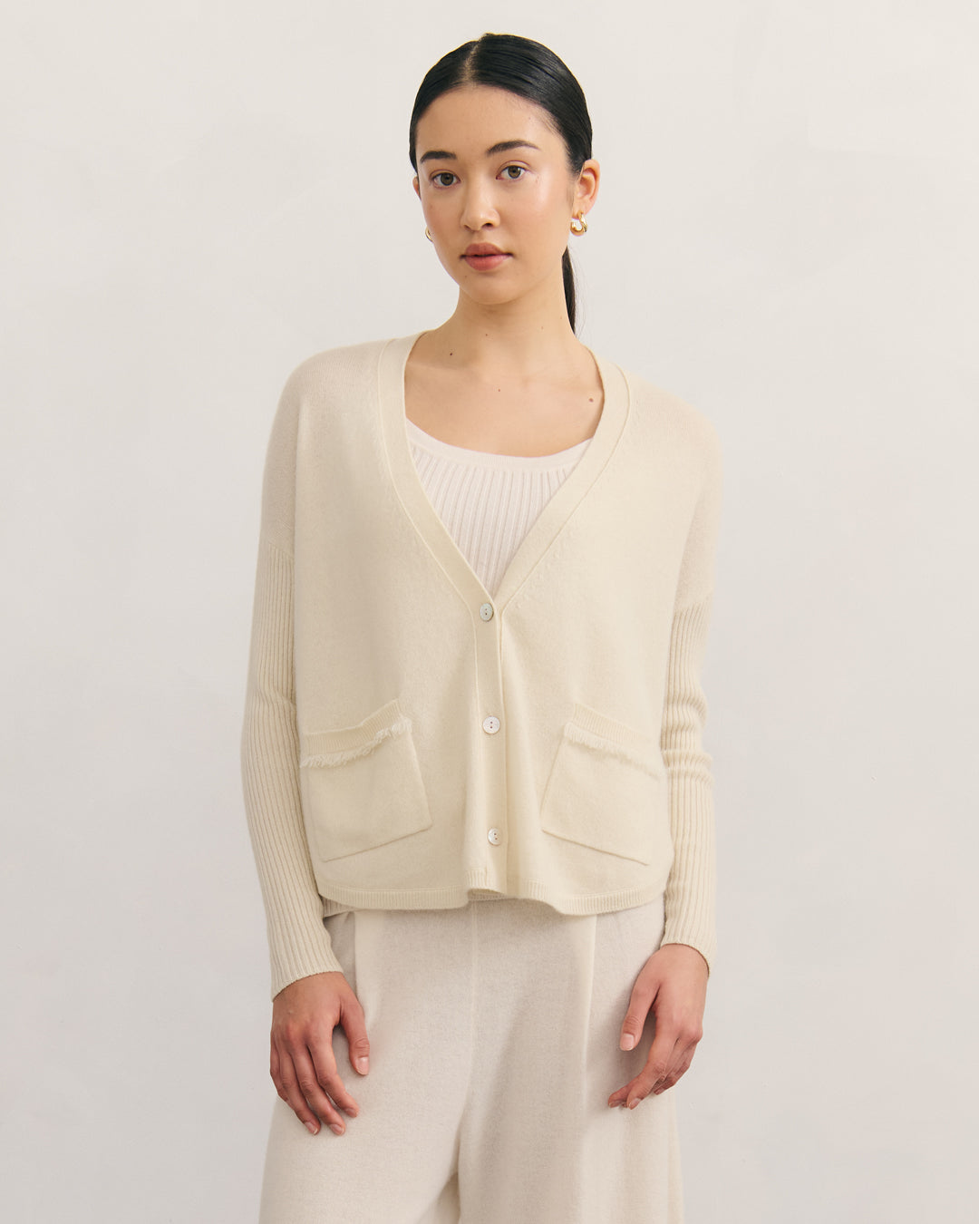 CASHMERE CRESCENT CARDIGAN - CREAM RAW