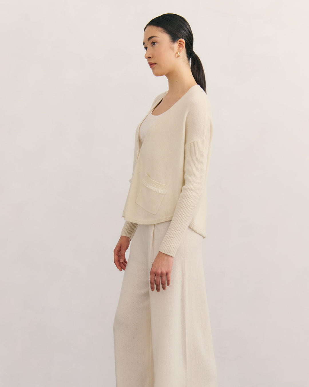 CASHMERE CRESCENT CARDIGAN - CREAM RAW