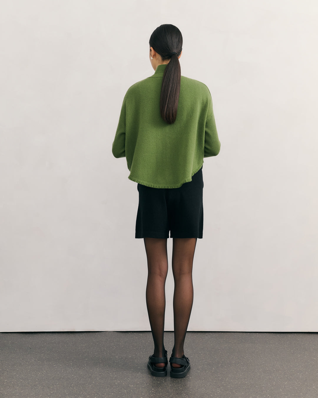CASHMERE CRESCENT CARDIGAN - KAFFIR GREEN