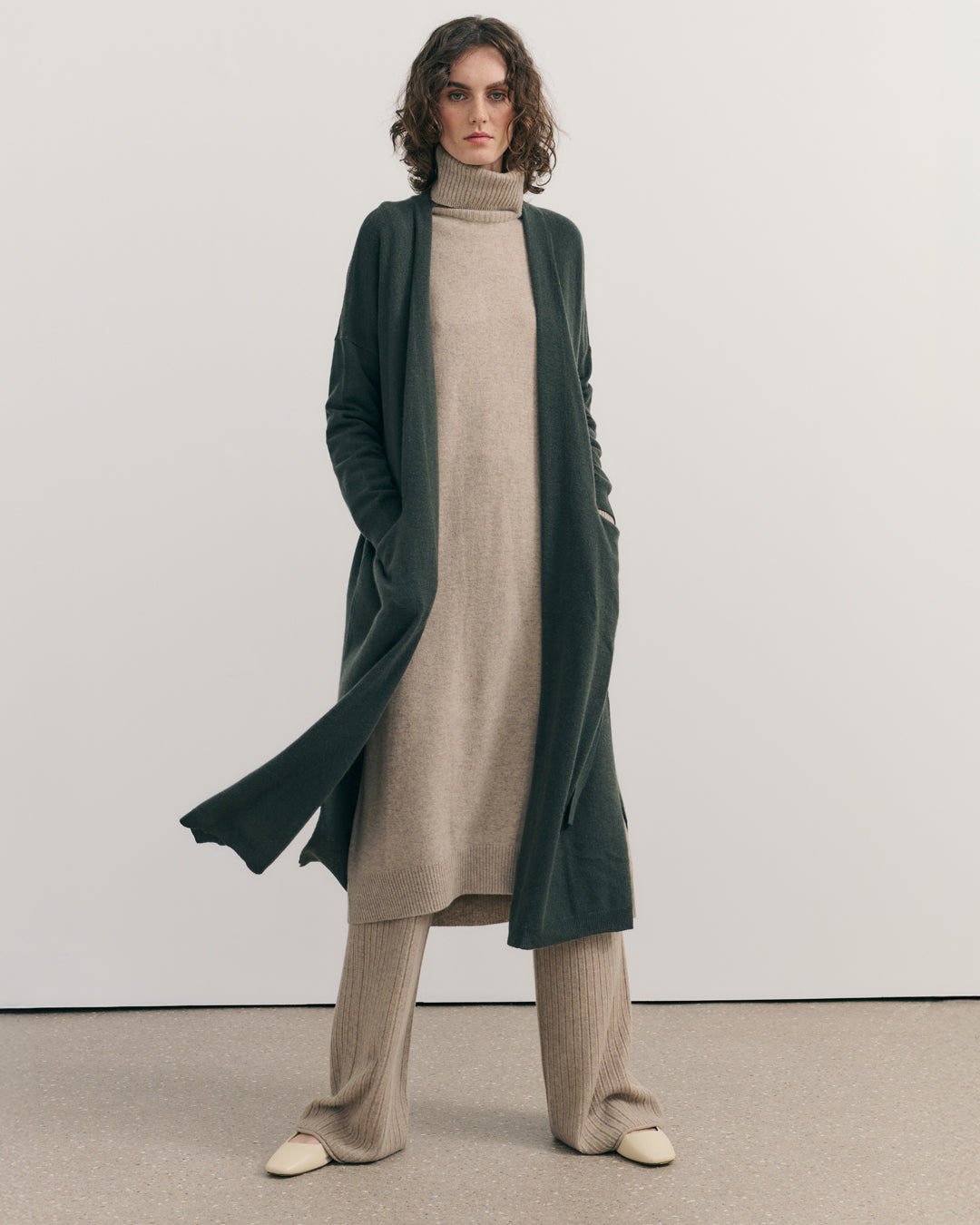 LIKE A BREEZE MAXI ROBE - TEA LEAF