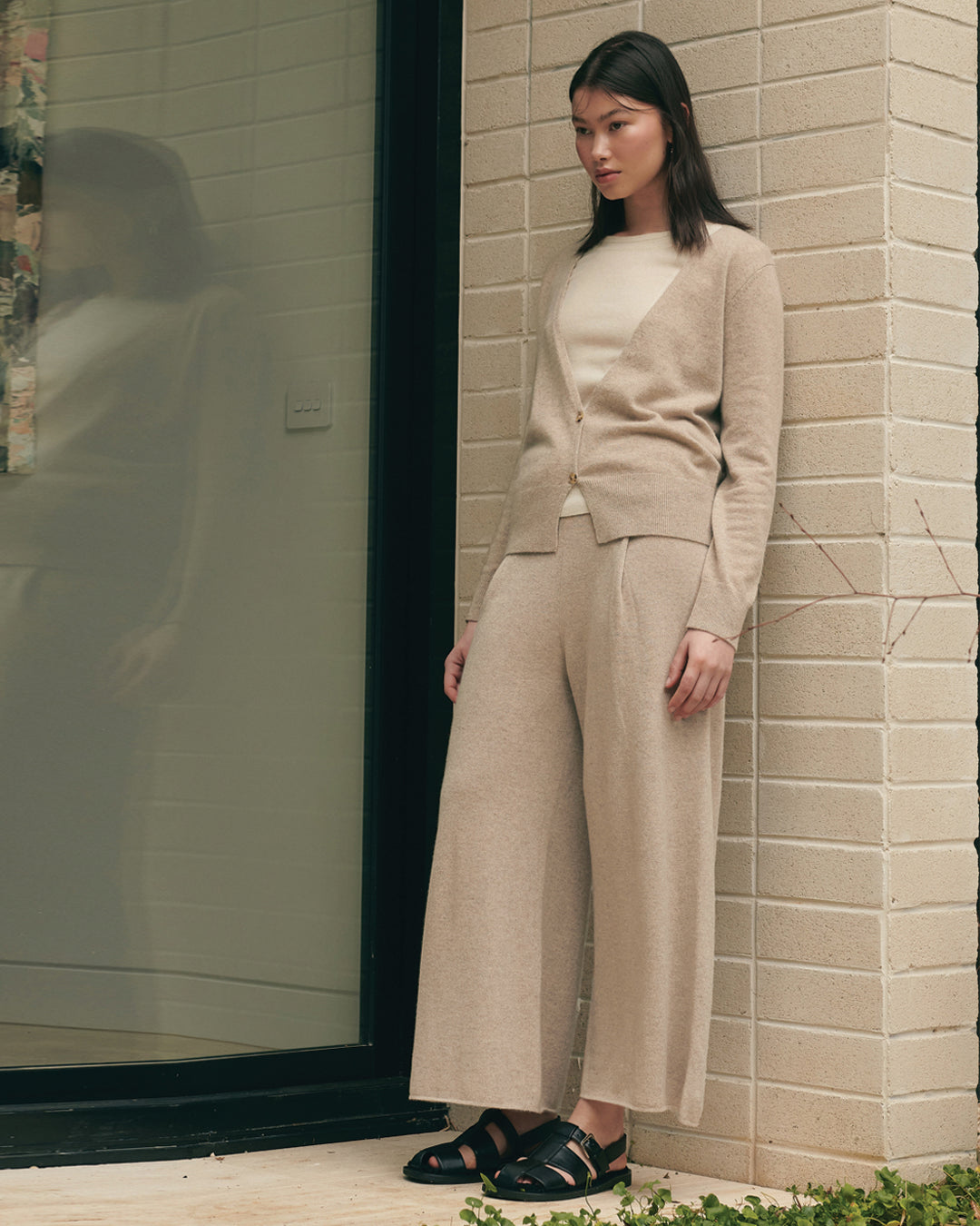 CASHMERE DEEP V CARDIGAN - BEIGE RAW
