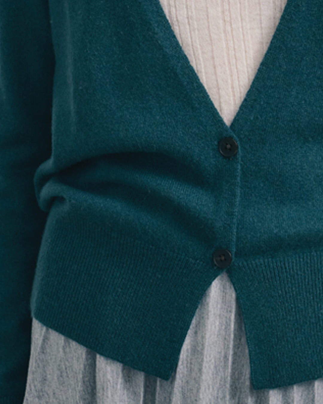 CASHMERE DEEP V CARDIGAN - OPAL BLUE