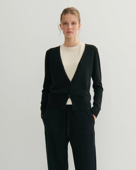 CASHMERE DEEP V CARDIGAN - BLACK