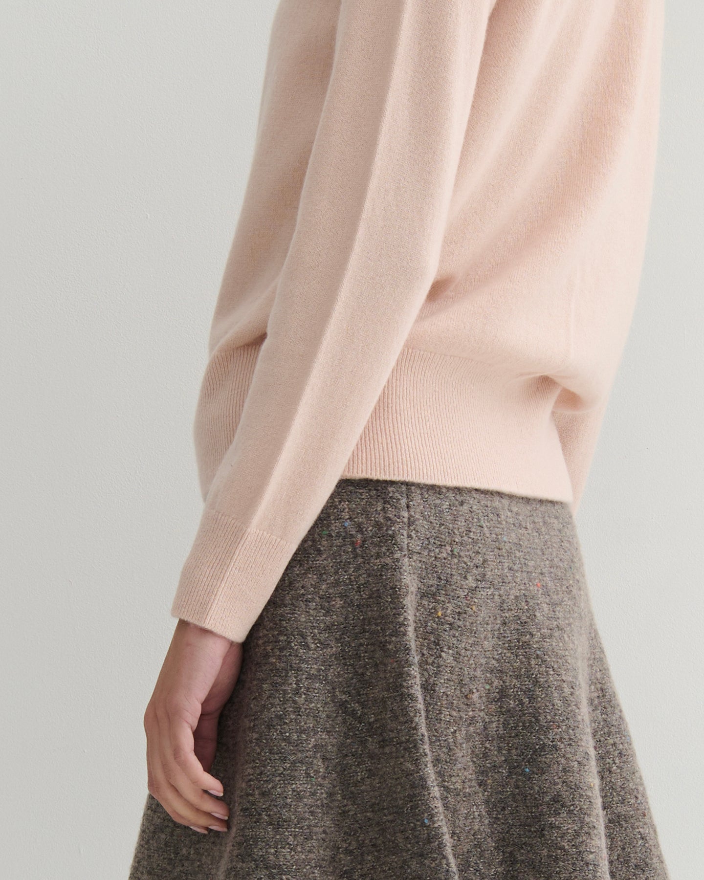 CASHMERE DEEP V CARDIGAN - BLUSH