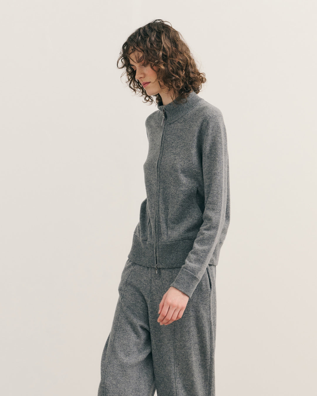 CASHMERE 2 WAY ZIP CARDIGAN - MID GREY
