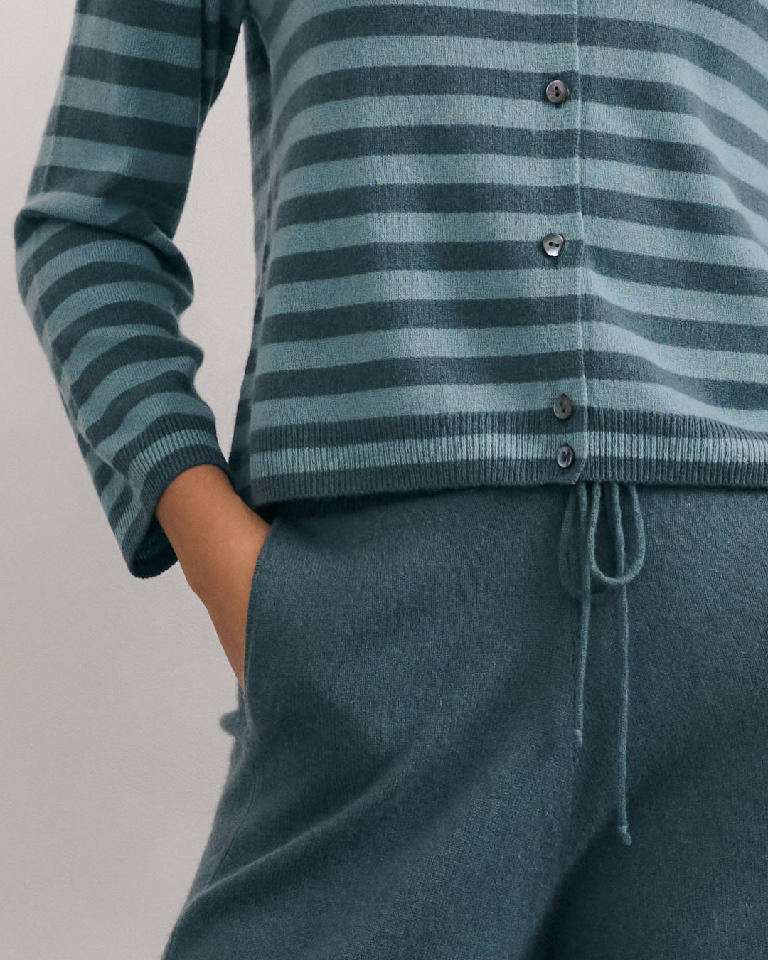 LIKE A BREEZE STRIPED CARDIGAN - BLUE MOUNTAIN