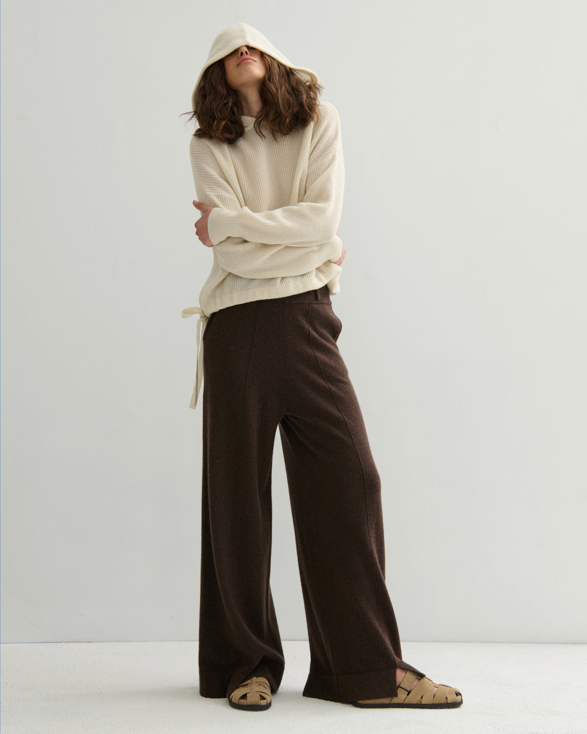 RIBKNIT CROPPED CASHMERE HOODIE - CREAM RAW