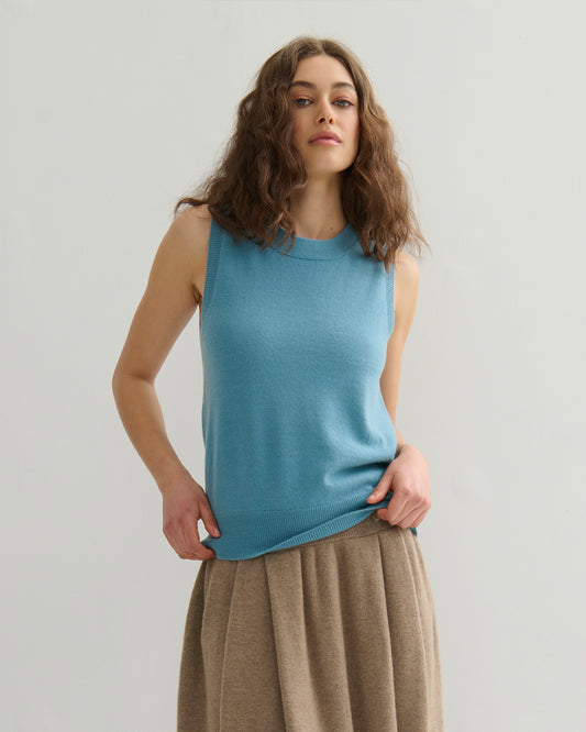 CASHMERE ALL YEAR ROUND CREW NECK TANK - LAKE BLUE