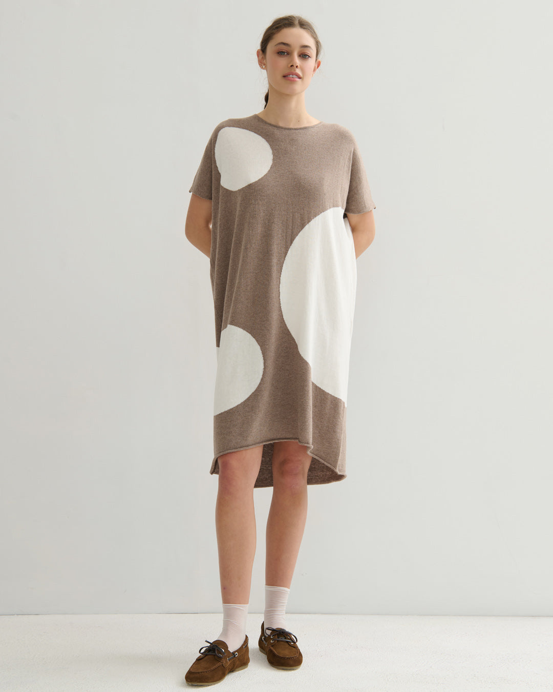AIRY POLKA DRESS - TAUPE