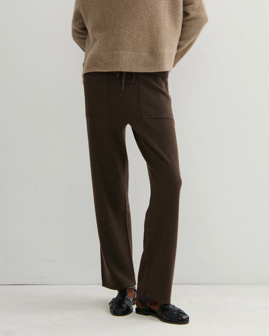 CASHMERE STRAIGHT LEG PANTS - CHOCOLATE