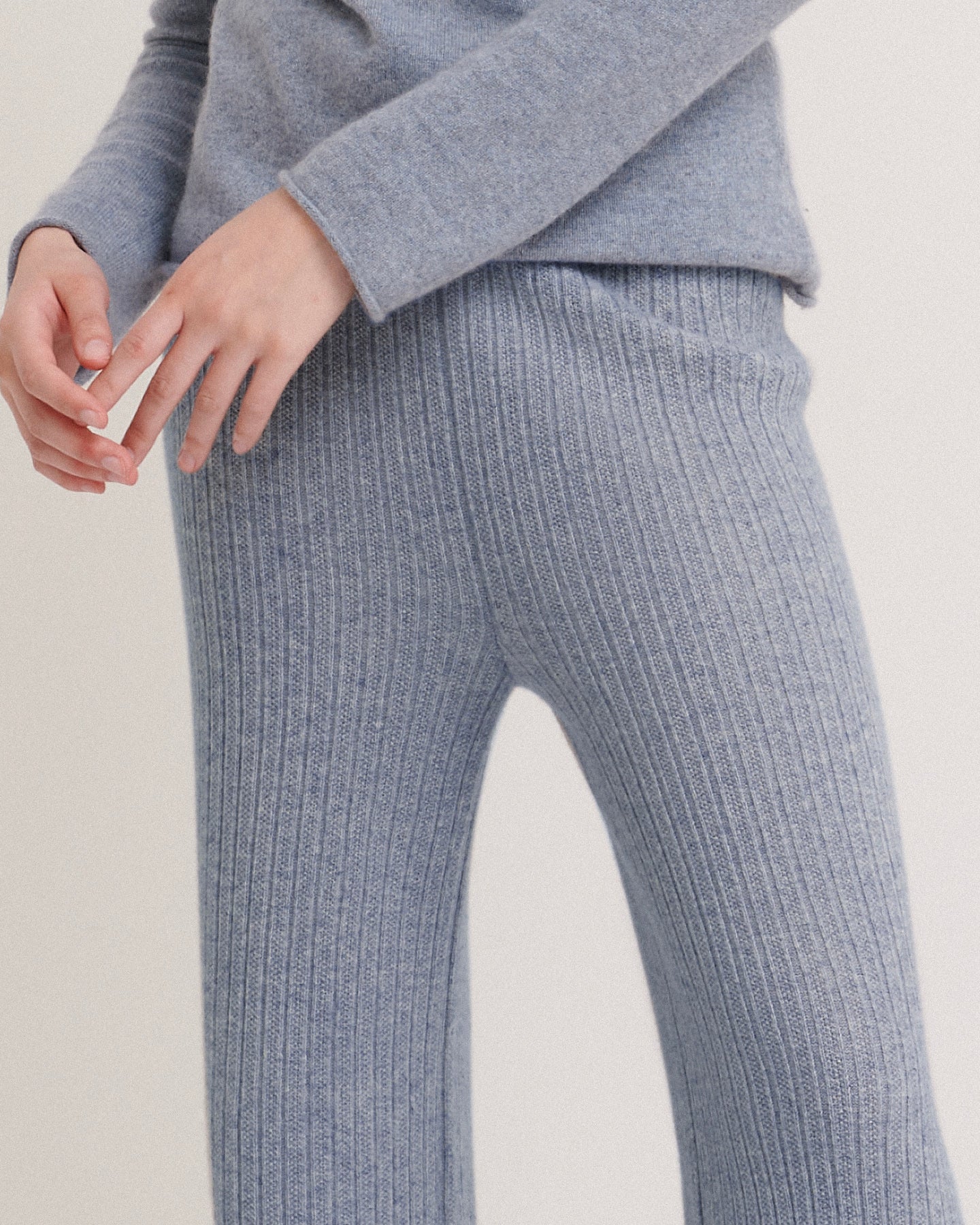 CASHMERE TEXTURED FLARE PANTS - MISTY BLUE