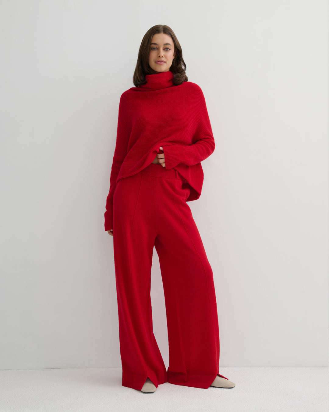 CASHMERE POWER PANTS - SCARLET RED