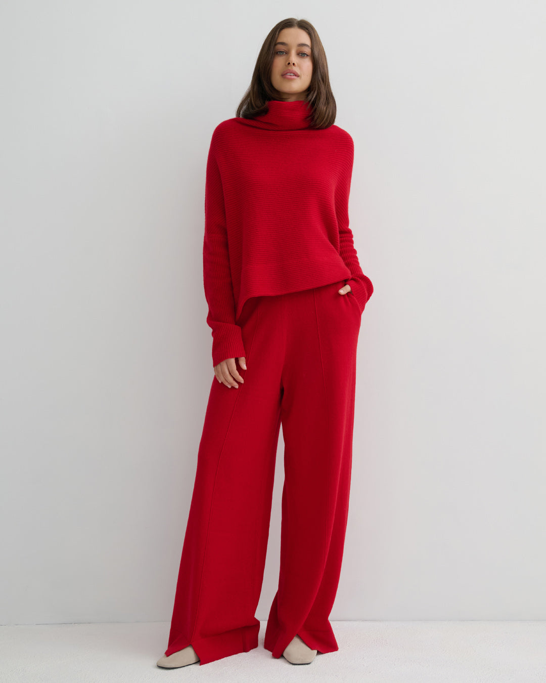 CASHMERE POWER PANTS - SCARLET RED
