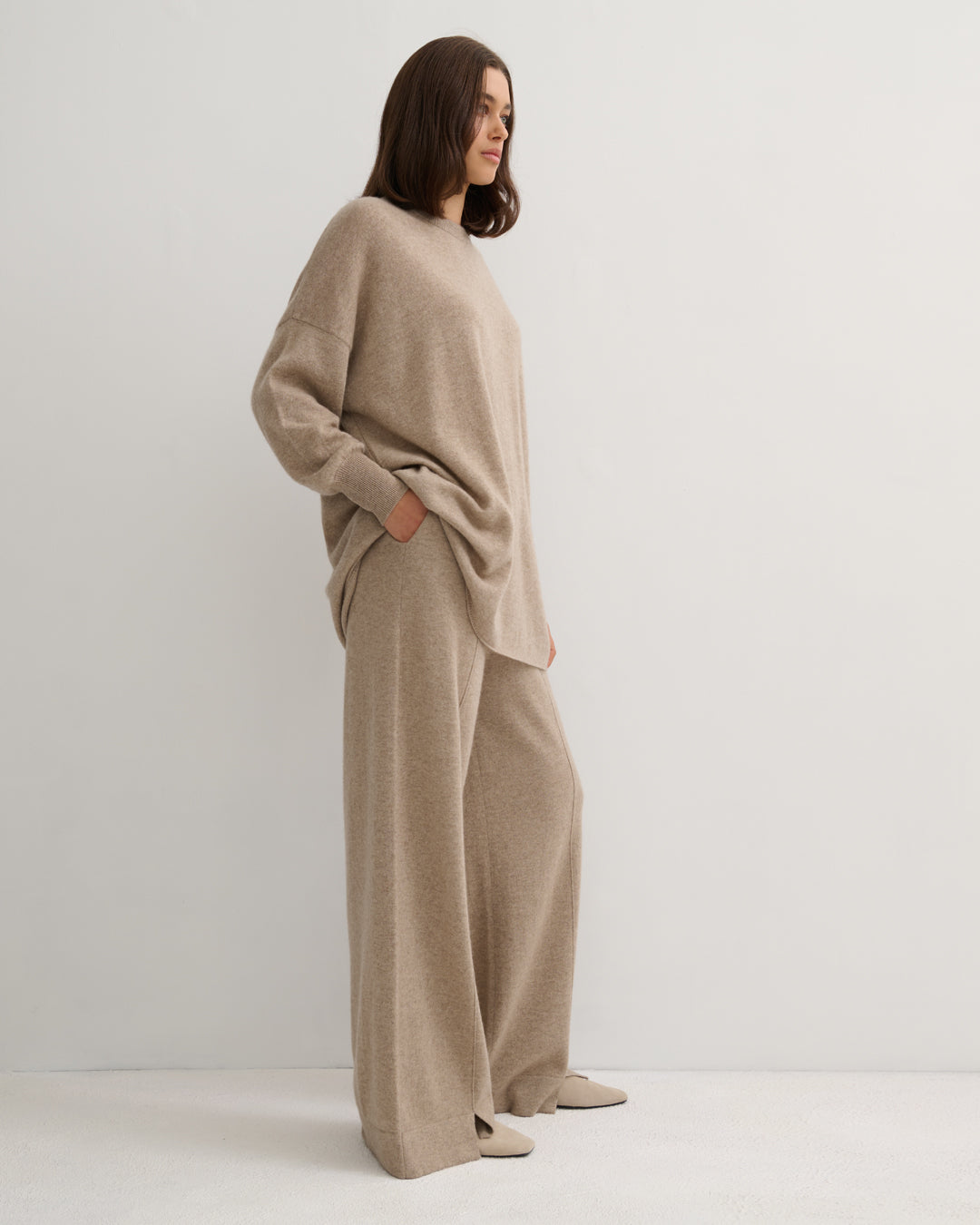 CASHMERE POWER PANTS - SHIITAKE RAW