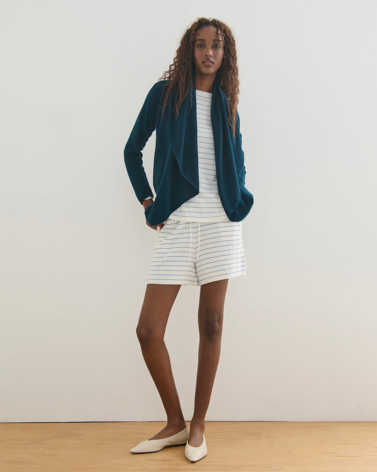 FINE STRIPE COTTON CASHMERE KNIT SHORTS - PEARL WHITE