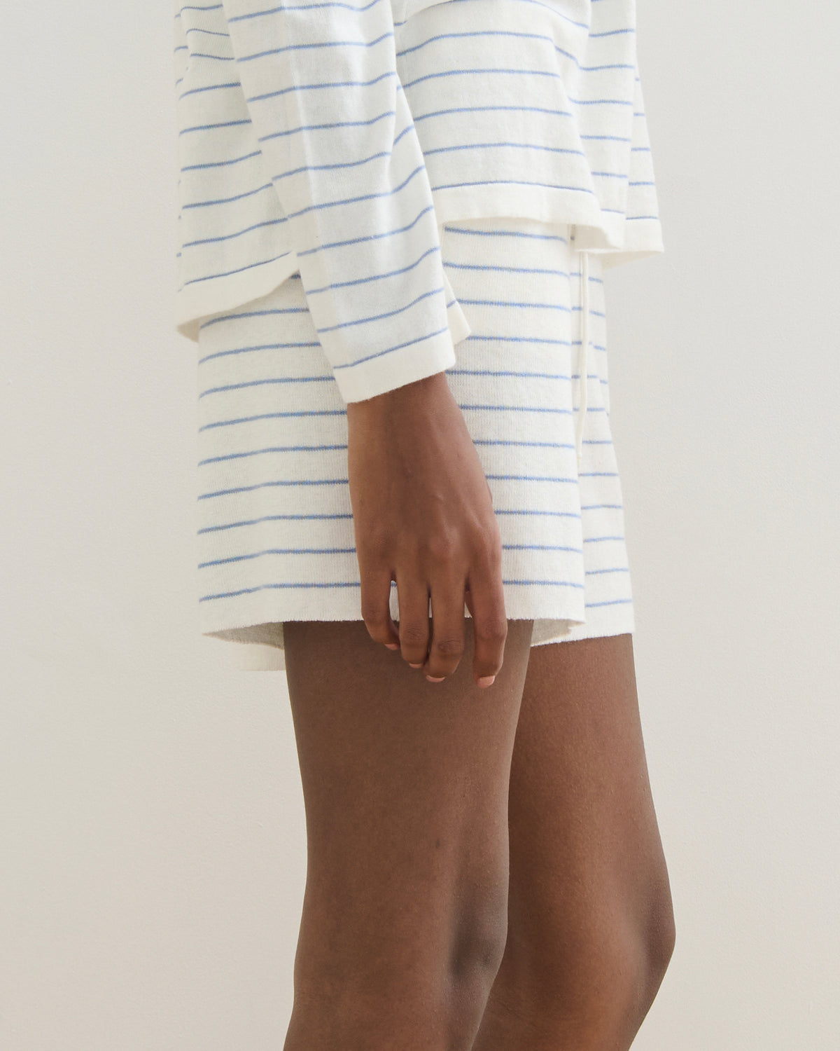 FINE STRIPE COTTON CASHMERE KNIT SHORTS - PEARL WHITE