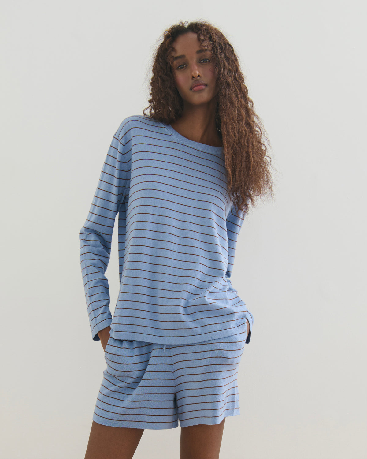 FINE STRIPE COTTON CASHMERE KNIT SHORTS - WASHED DENIM