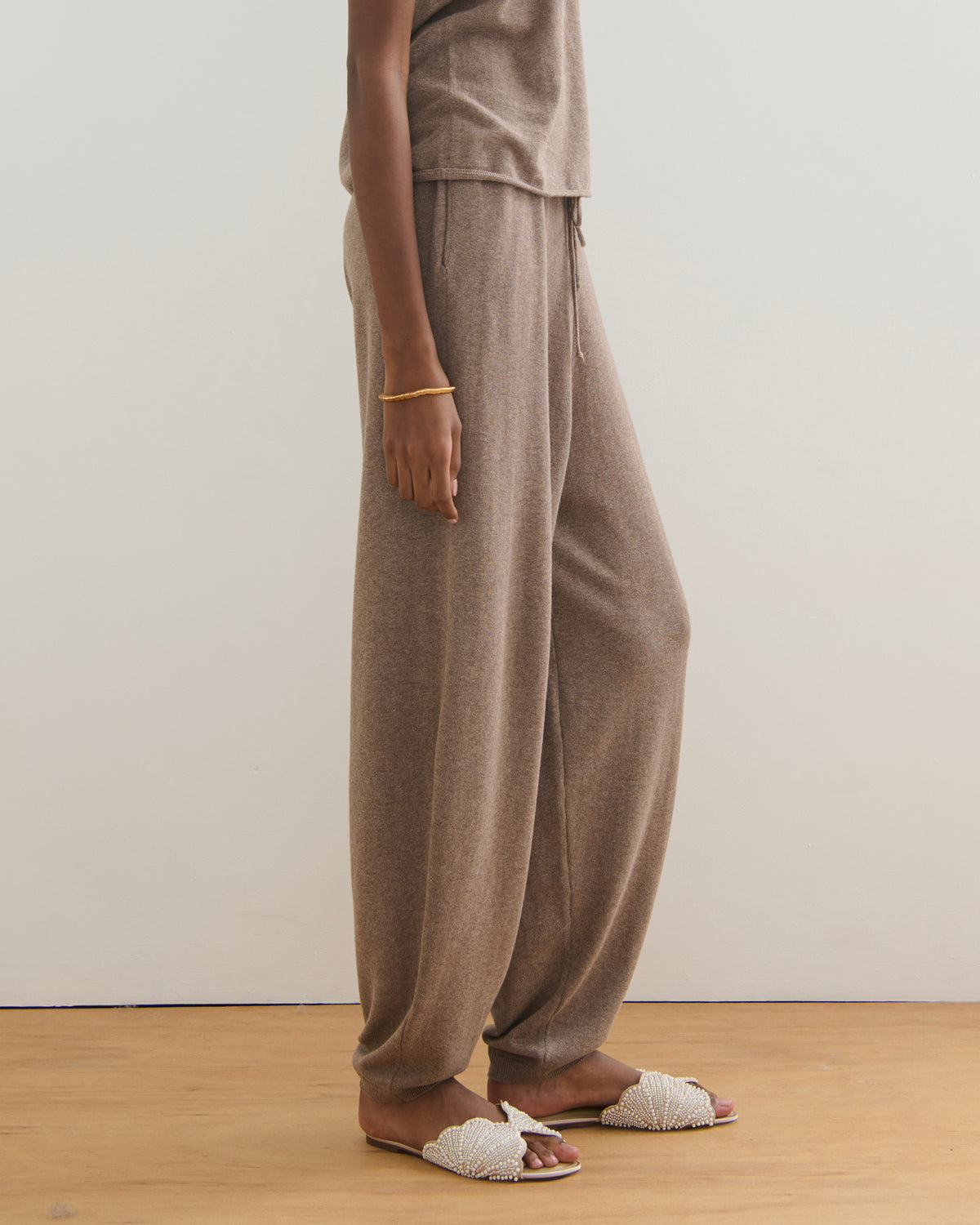 COTTON CASHMERE BALLOON PANTS - TAUPE