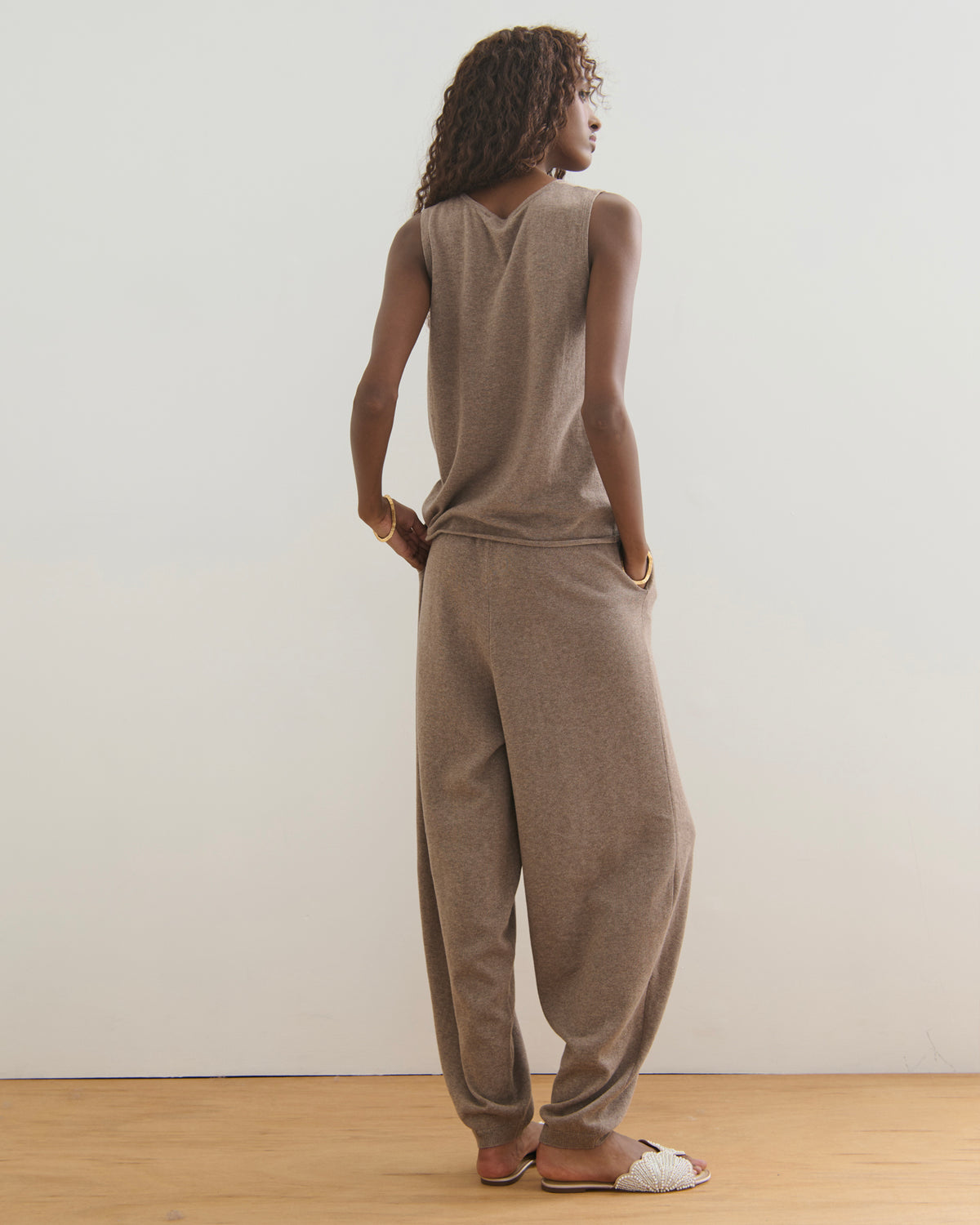 COTTON CASHMERE BALLOON PANTS - TAUPE