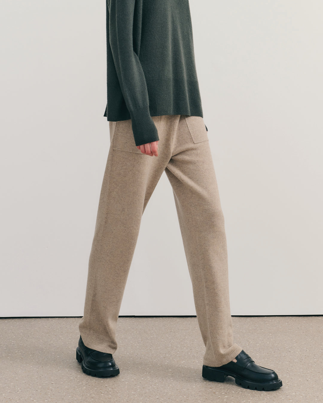 CASHMERE STRAIGHT LEG PANTS - WHEAT