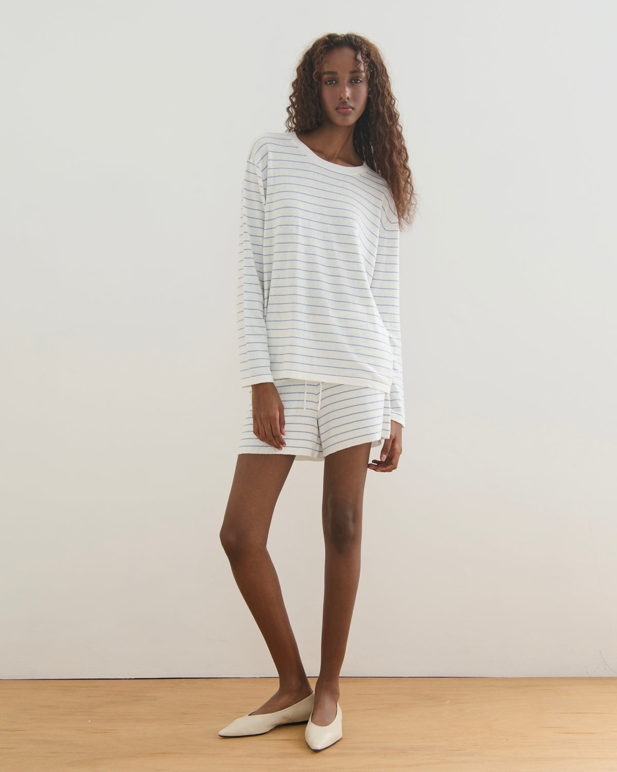 FINE STRIPE COTTON CASHMERE LONG SLEEVE TEE - PEARL WHITE