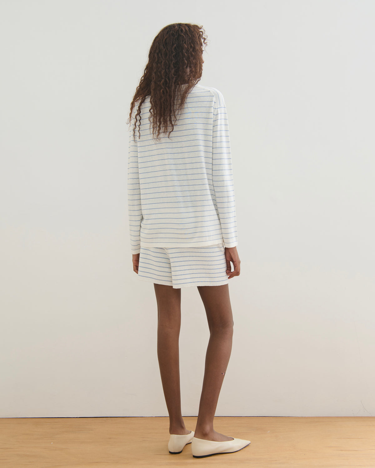 FINE STRIPE COTTON CASHMERE LONG SLEEVE TEE - PEARL WHITE