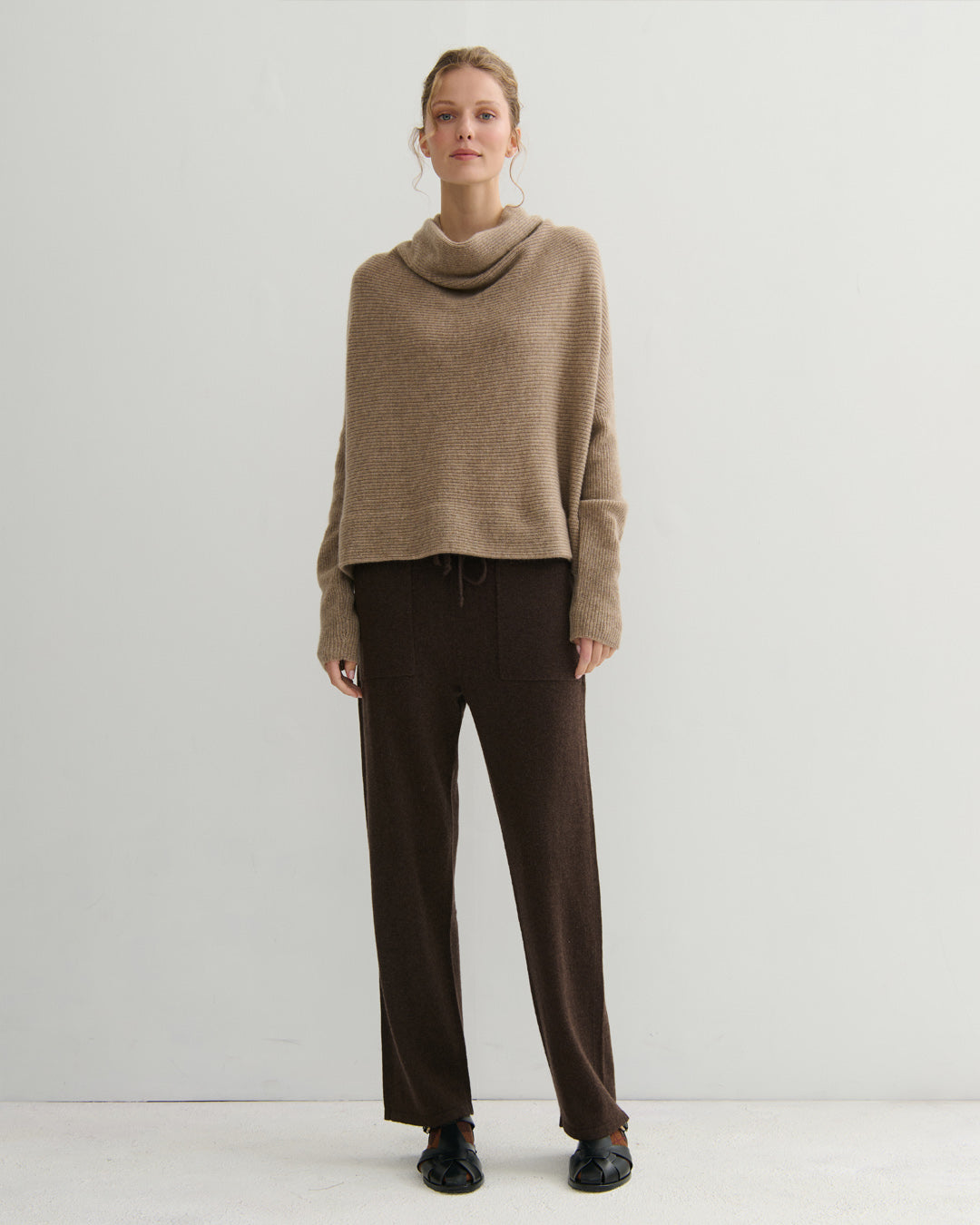 RIB KNIT COWL NECK CROP TOP - SHIITAKE RAW