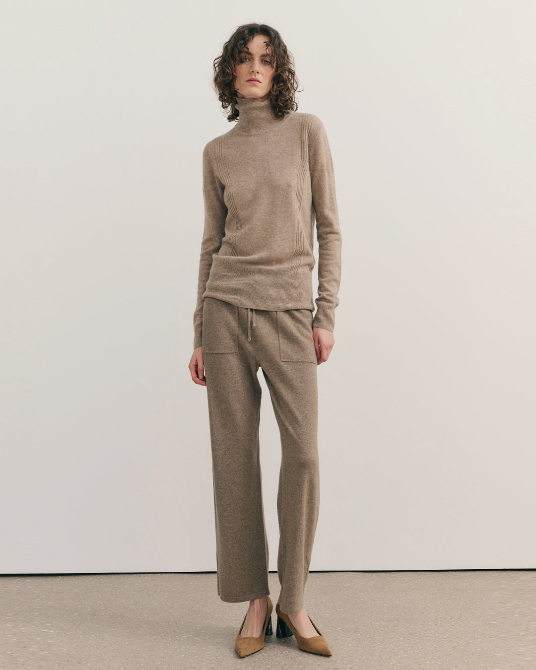 SUPER FINE TURTLE NECK PULLOVER - BISQUE