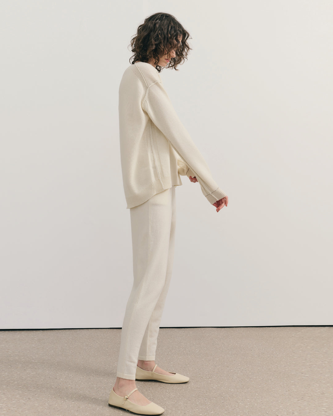 REVERSE ANT STITCH SLOUCHY PULLOVER - CREAM RAW