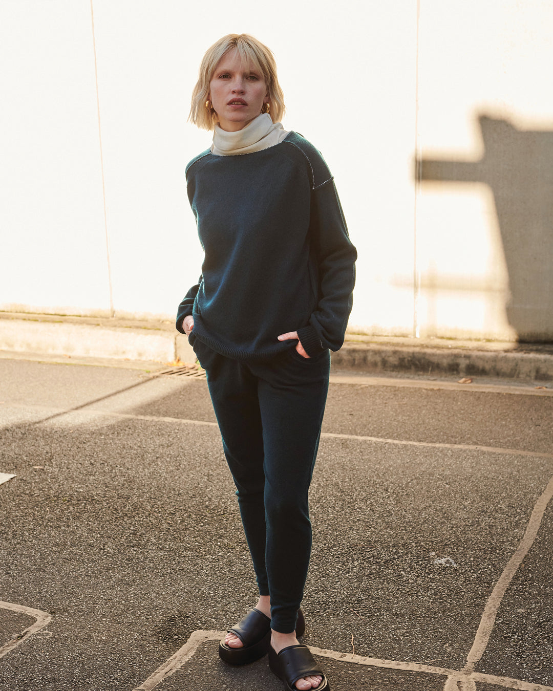 REVERSE ANT STITCH SLOUCHY PULLOVER - DARK TEAL