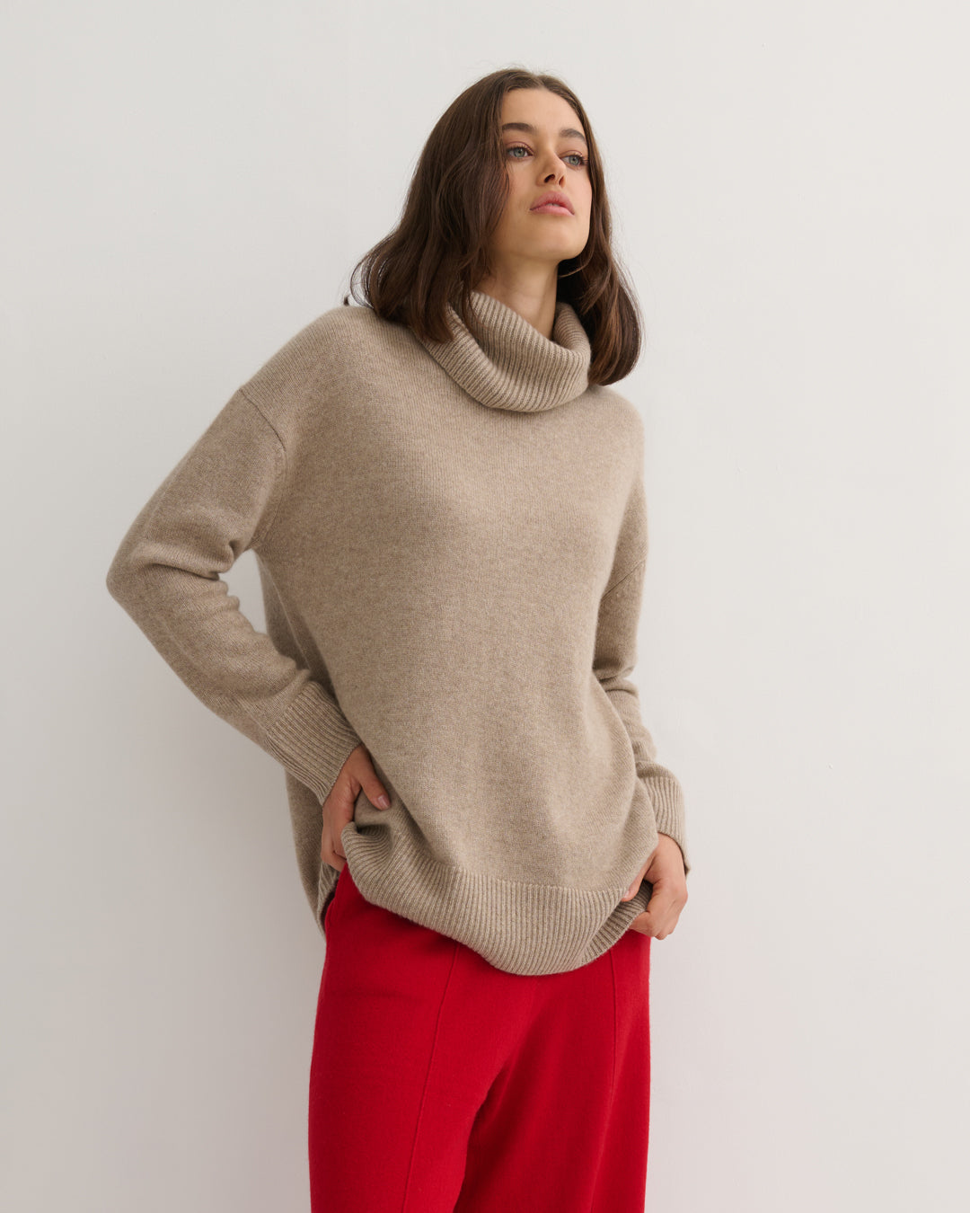 CHUNKY OVERSIZED ROLLNECK PULLOVER - SHIITAKE RAW