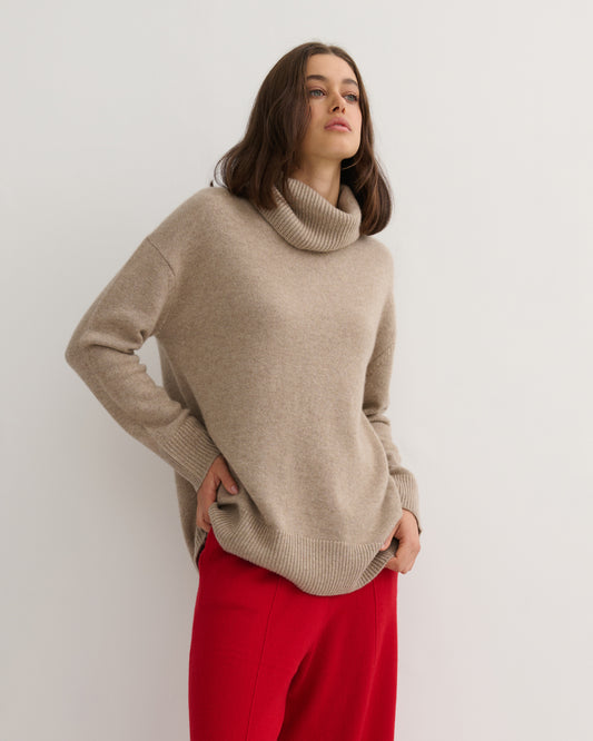 CHUNKY OVERSIZED ROLLNECK PULLOVER - SHIITAKE RAW