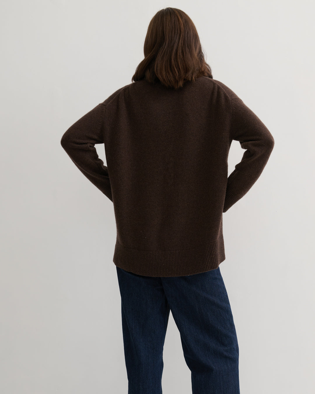CHUNKY OVERSIZED ROLLNECK PULLOVER - CHOCOLATE