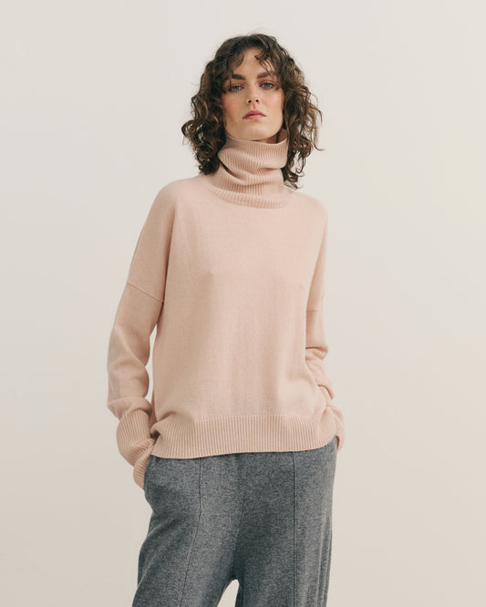 CASHMERE RELAXED ROLL NECK PULLOVER - BLUSH