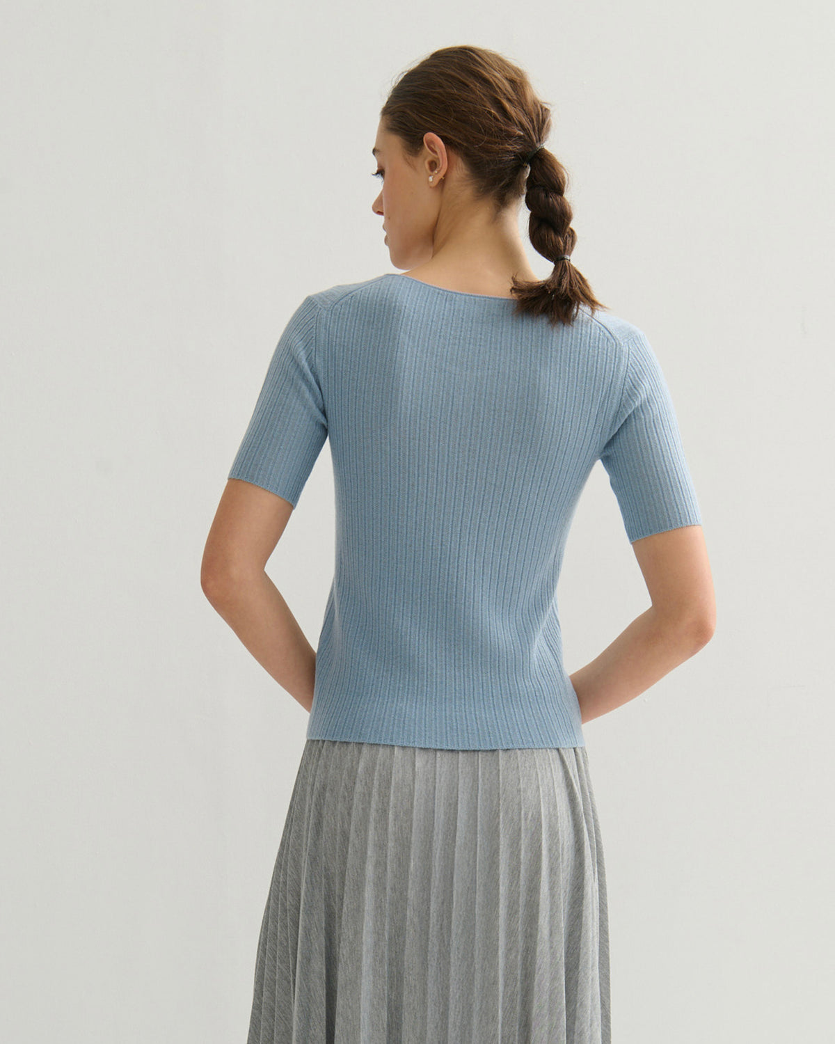 SUPERFINE CASHMERE HENLEY SHORT SLEEVE PULLOVER - HYDRANGEA