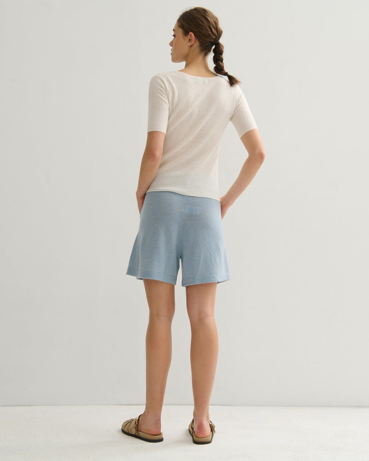 SUPERFINE CASHMERE HENLEY SHORT SLEEVE PULLOVER - CREAM