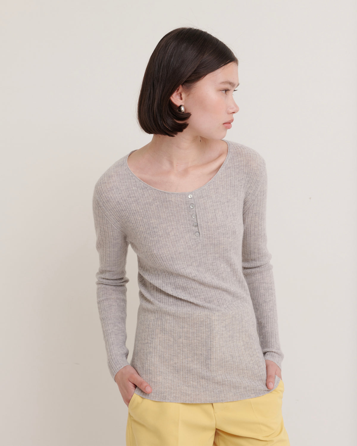SUPERFINE CASHMERE HENLEY PULLOVER