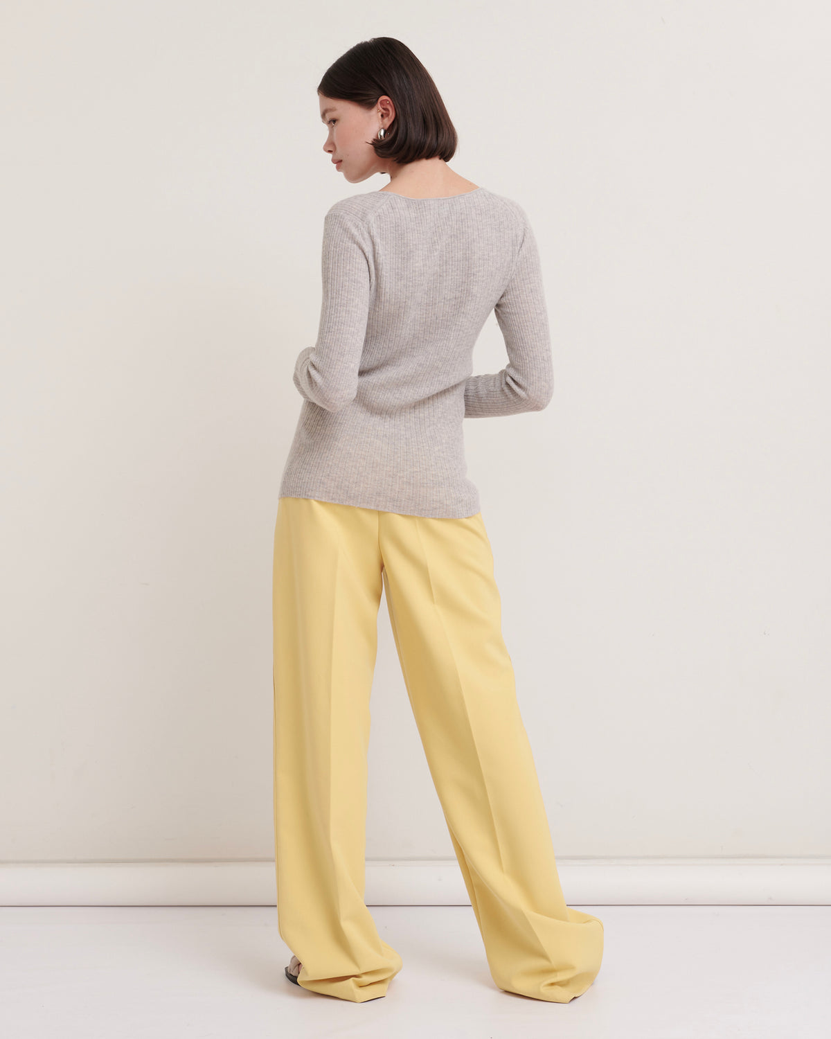 SUPERFINE CASHMERE HENLEY PULLOVER