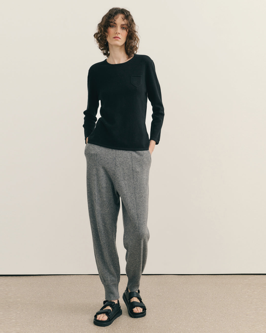 CASHMERE 3/4 SLEEVE TOP - BLACK