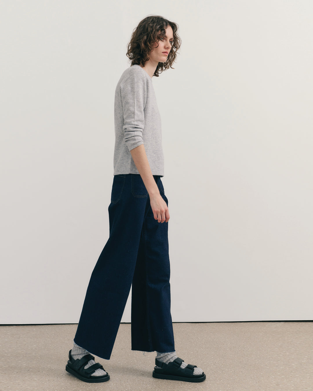CASHMERE 3/4 SLEEVE TOP - LIGHT GREY