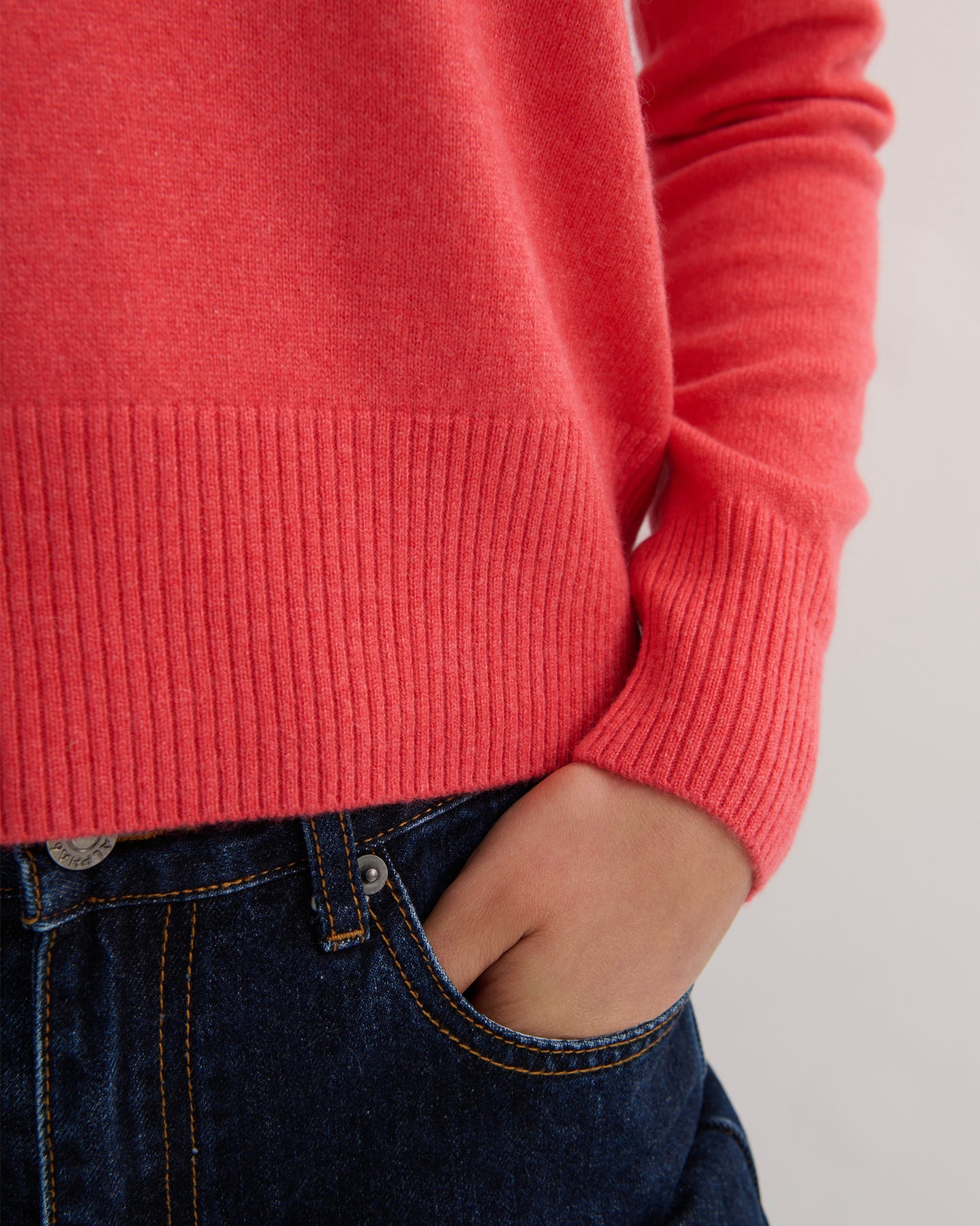 CASHMERE ESSENTIAL V NECK - TULIP